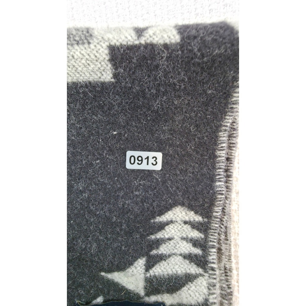 Pendleton Wool Scarf Unisex Grey Black Geometric Reversible Fringe - Picture 6 of 6
